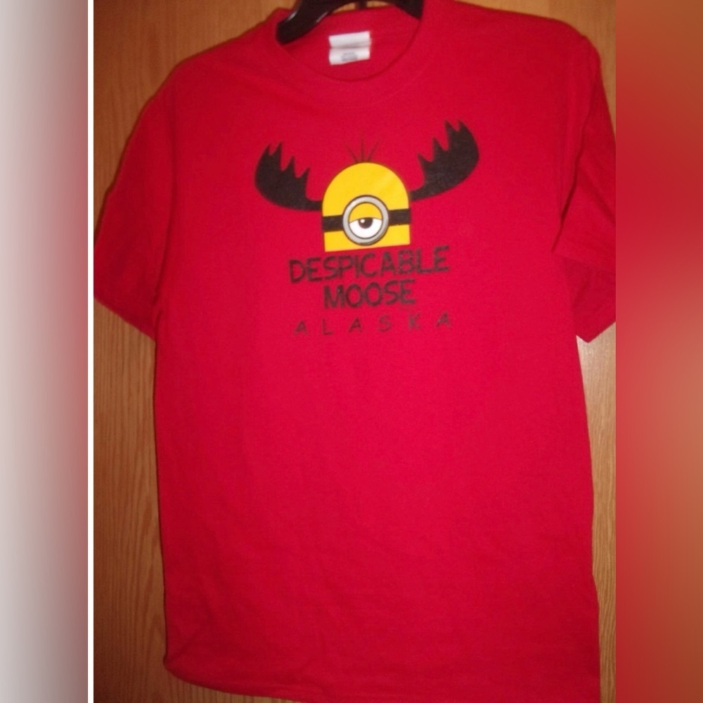 Port & Company Despicable Moose Alaska Red T-Shirt Size Large